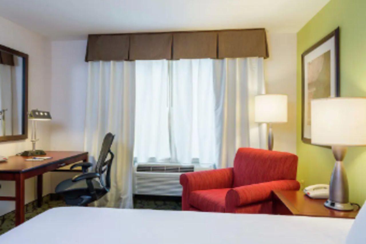 Hotel Hilton Garden Queens Jfk - Newly Renovated