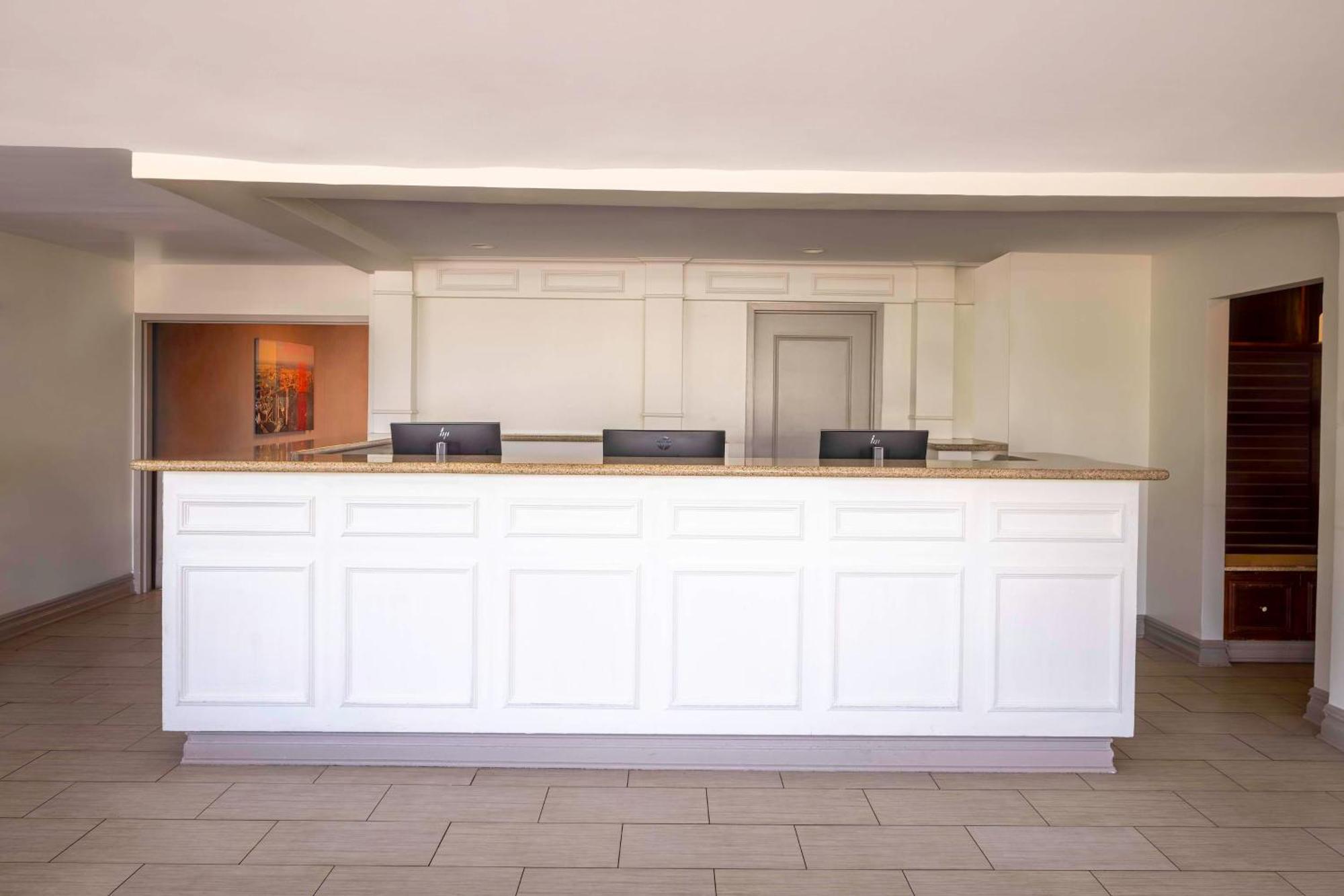 Hotel Hilton Garden Queens Jfk - Newly Renovated 3*